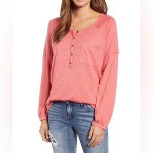 Caslon 3X long sleeve henley t-shirt in Coral Rose Tea color. Super soft fabric!